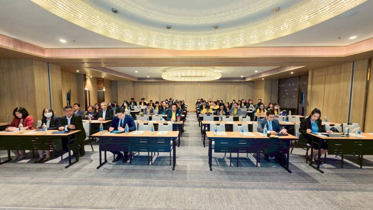 สำนักงานคณะกรรมการนโยบายรัฐวิสาหกิจ สนับสนุนวิทยากรโครงการในการฝึกอบรบพัฒนาความรู้ความสามารถของบุคลากรองค์การคลังสินค้า