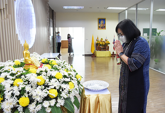 สคร. จัดกิจกรรมสรงน้ำพระพุทธรูปประจำ สคร. เนื่องในเทศกาลวันสงกรานต์ พ.ศ. 2565