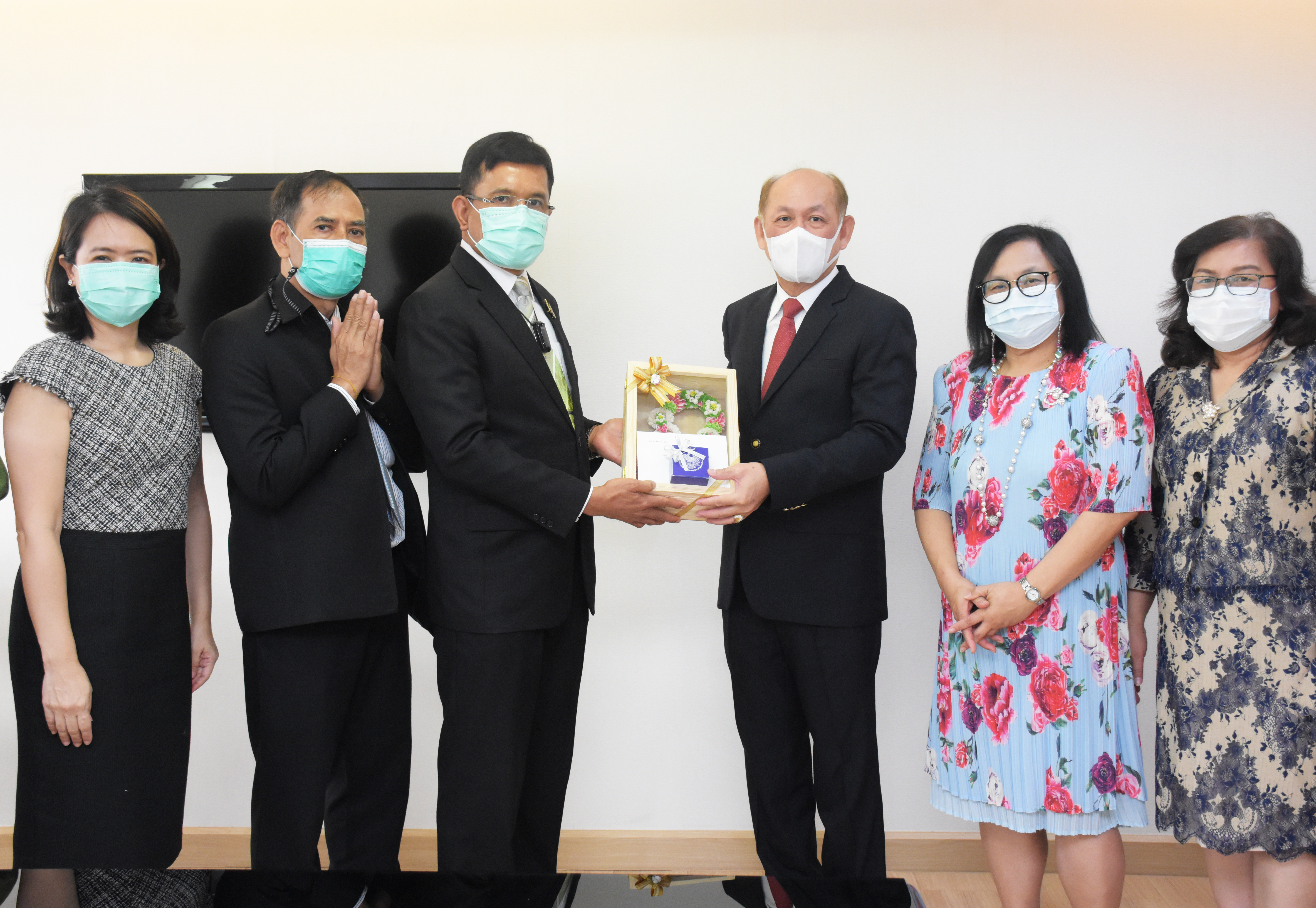 สคร. ร่วมอวยพรและขอพรปีใหม่ 2564 ผู้บริหารระดับสูงกระทรวงการคลัง