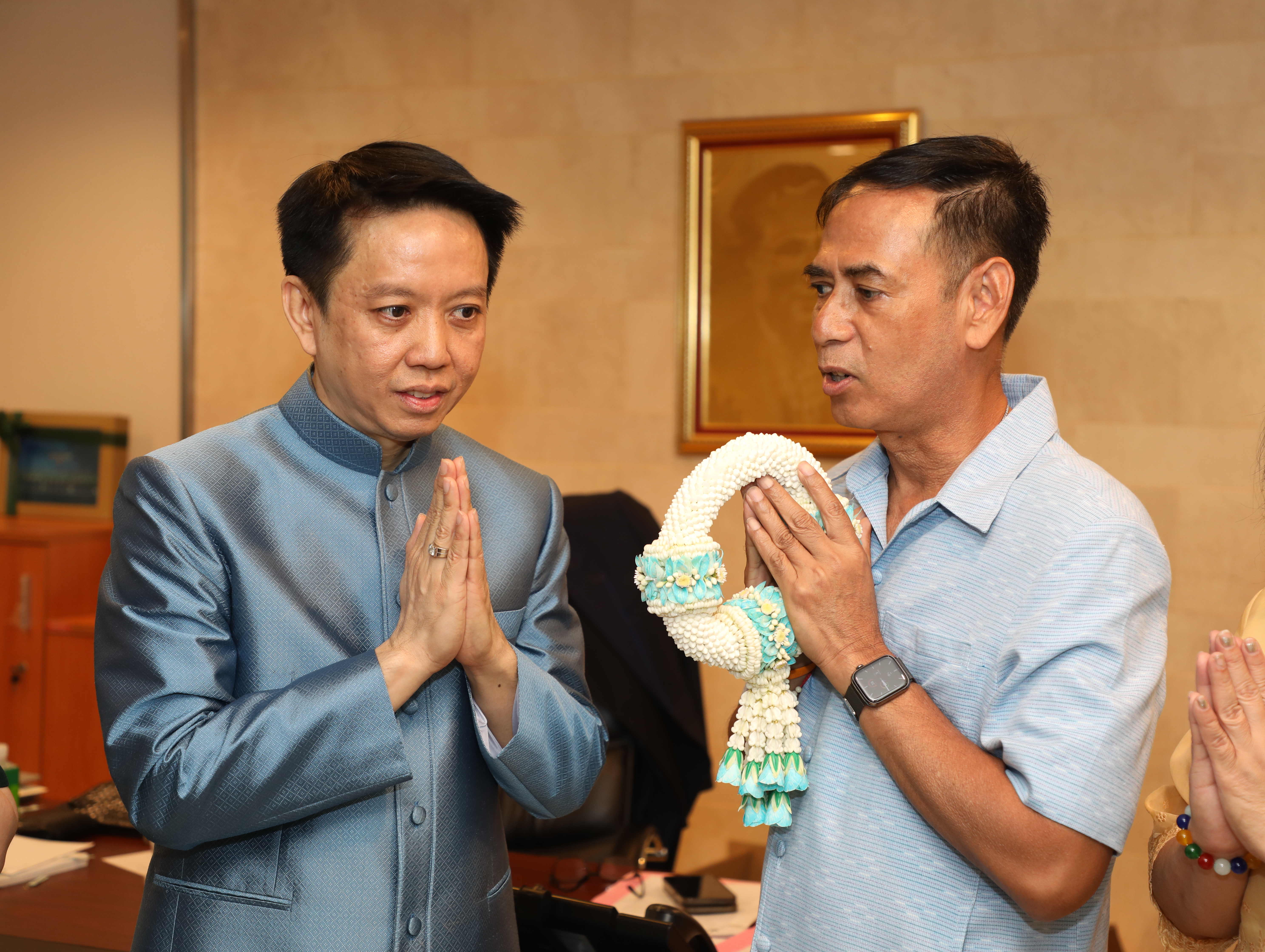 สคร. ร่วมอวยพรและขอพรปีใหม่ 2567 ผู้บริหารระดับสูงกระทรวงการคลัง