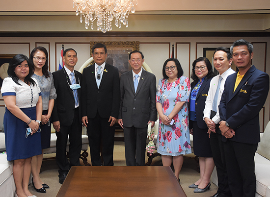 สคร. ร่วมแสดงความยินดีกับรัฐมนตรีว่าการกระทรวงการคลังเนื่องในโอกาสเข้ารับตำแหน่งใหม่