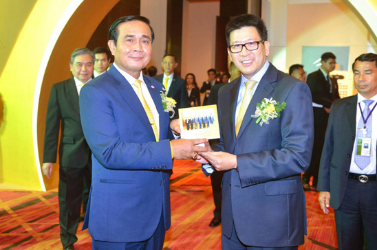 นายเอกนิติ นิติทัณฑ์ประภาศ ผู้อำนวยการสำนักงานคณะกรรมการนโยบายรัฐวิสาหกิจ (สคร.) ร่วมงานประกาศผลรางวัลรัฐวิสาหกิจดีเด่น ประจำปี 2559