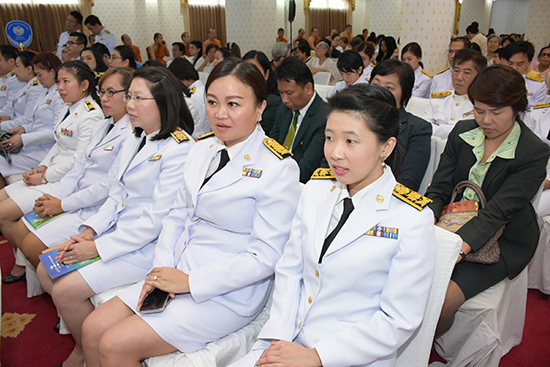 สคร. ร่วมพิธีถวายผ้าพระกฐินพระราชทานกระทรวงการคลัง