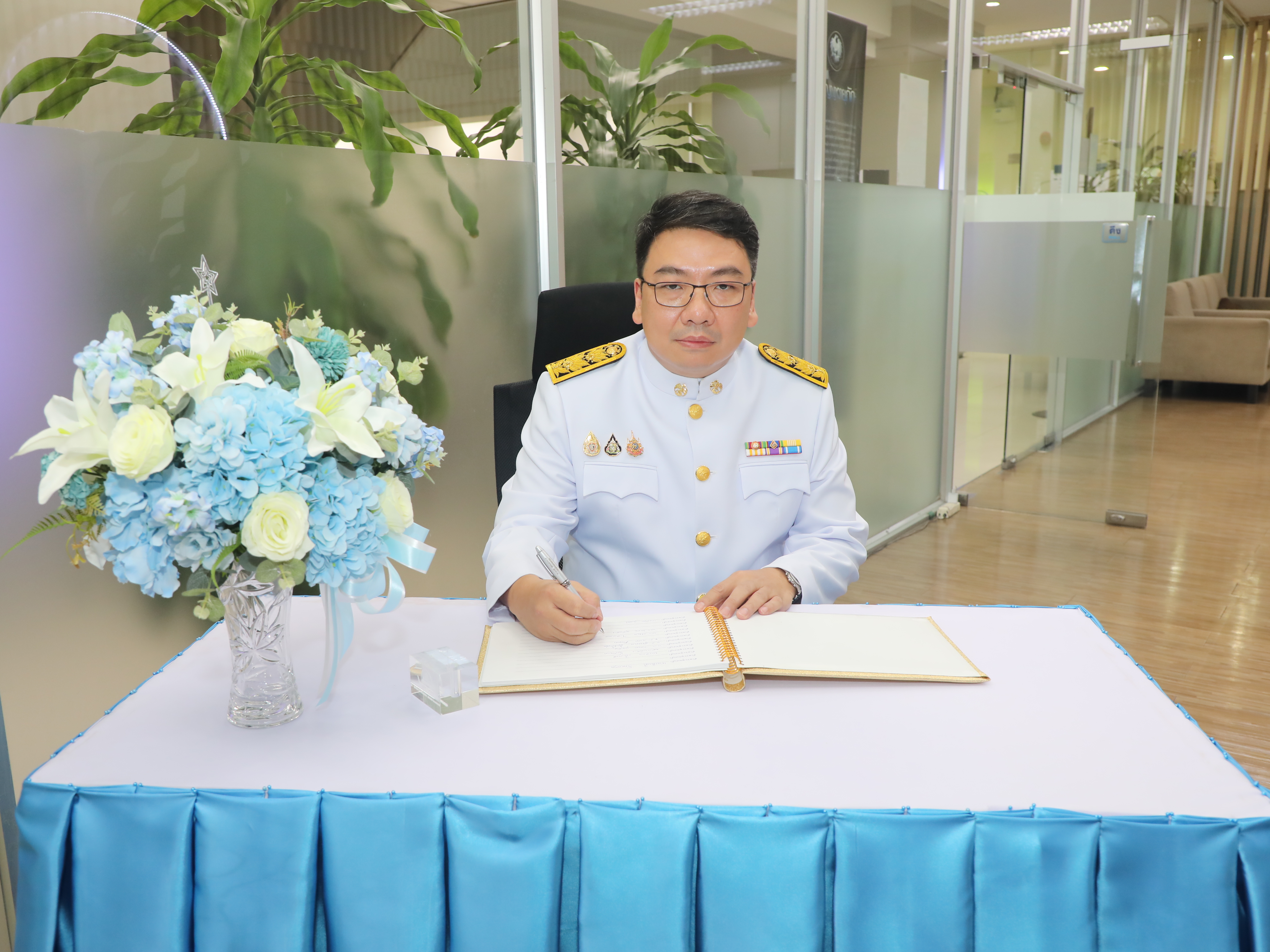 สคร. จัดพิธีถวายพระพรชัยมงคล และร่วมลงนามถวายพระพรชัยมงคล เนื่องในโอกาสวันเฉลิมพระชนมพรรษา สมเด็จพระนางเจ้าสิริกิติ์ พระบรมราชินีนาถ พระบรมราชชนนีพันปีหลวง 12 สิงหาคม 2567