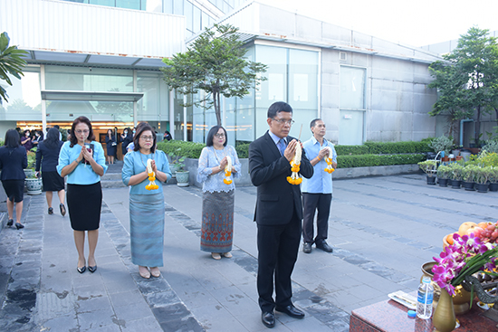 สักการะสิ่งศักดิ์สิทธิ์ประจำกระทรวงการคลัง เนื่องในวันคล้ายวันสถาปนา สคร. ครบรอบ 18 ปี