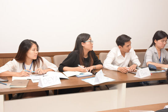 สคร. จัดหลักสูตร English For Communication