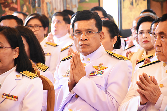 สคร. ร่วมพิธีถวายผ้าพระกฐินพระราชทานกระทรวงการคลัง ประจำปี พ.ศ. 2562