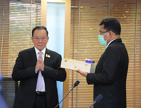 สคร. ร่วมอวยพรและขอพรปีใหม่ 2564 ผู้บริหารระดับสูงกระทรวงการคลัง