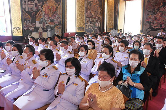 สคร. ร่วมพิธีถวายผ้ากฐินพระราชทานกระทรวงการคลังประจำปี พ.ศ. 2563