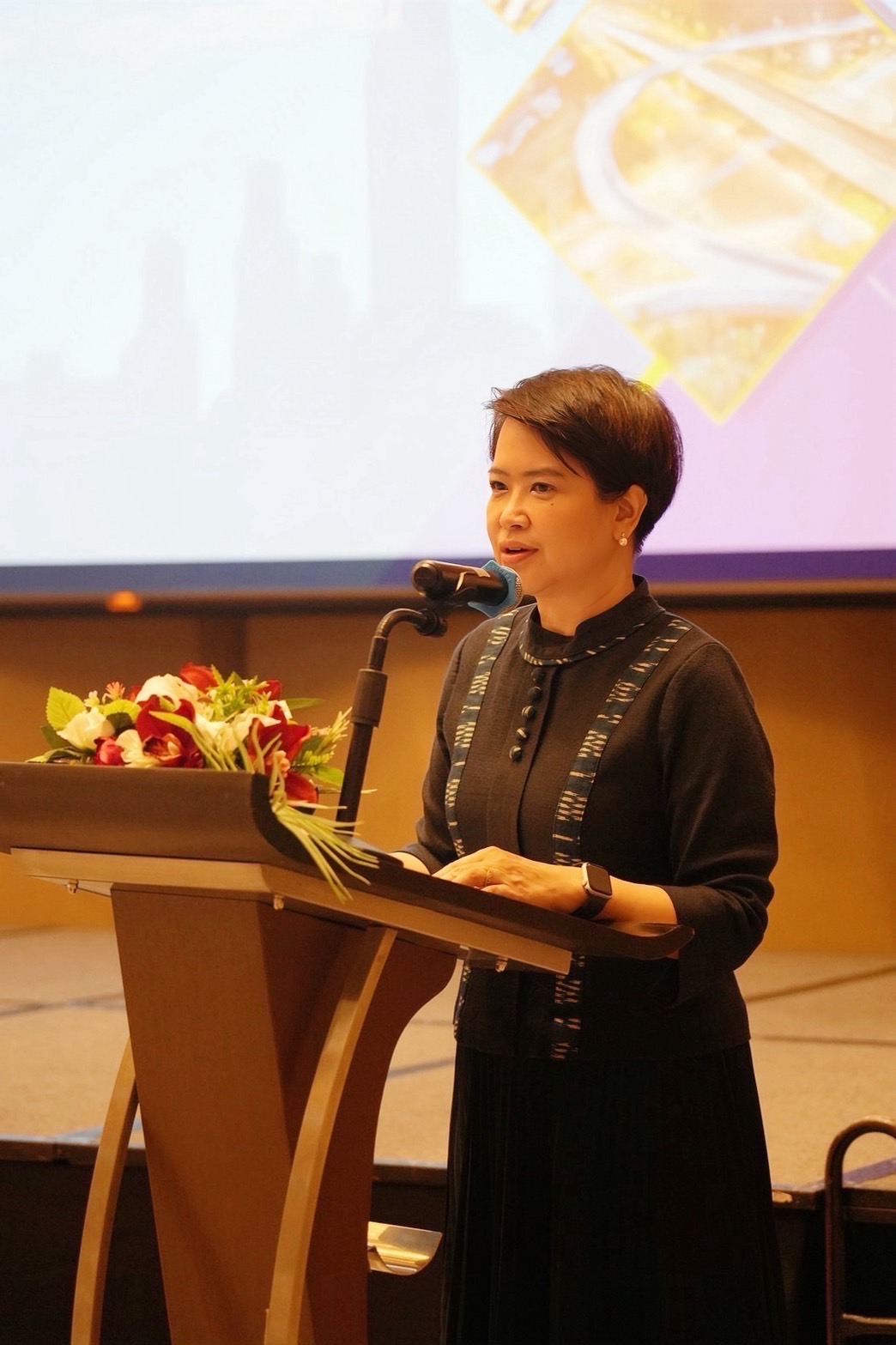 สำนักงานคณะกรรมการนโยบายรัฐวิสาหกิจ (สคร.) จัดสัมมนาเชิงปฏิบัติการเพื่อสร้างความรู้ ความเข้าใจเกี่ยวกับการร่วมลงทุนระหว่างรัฐและเอกชน