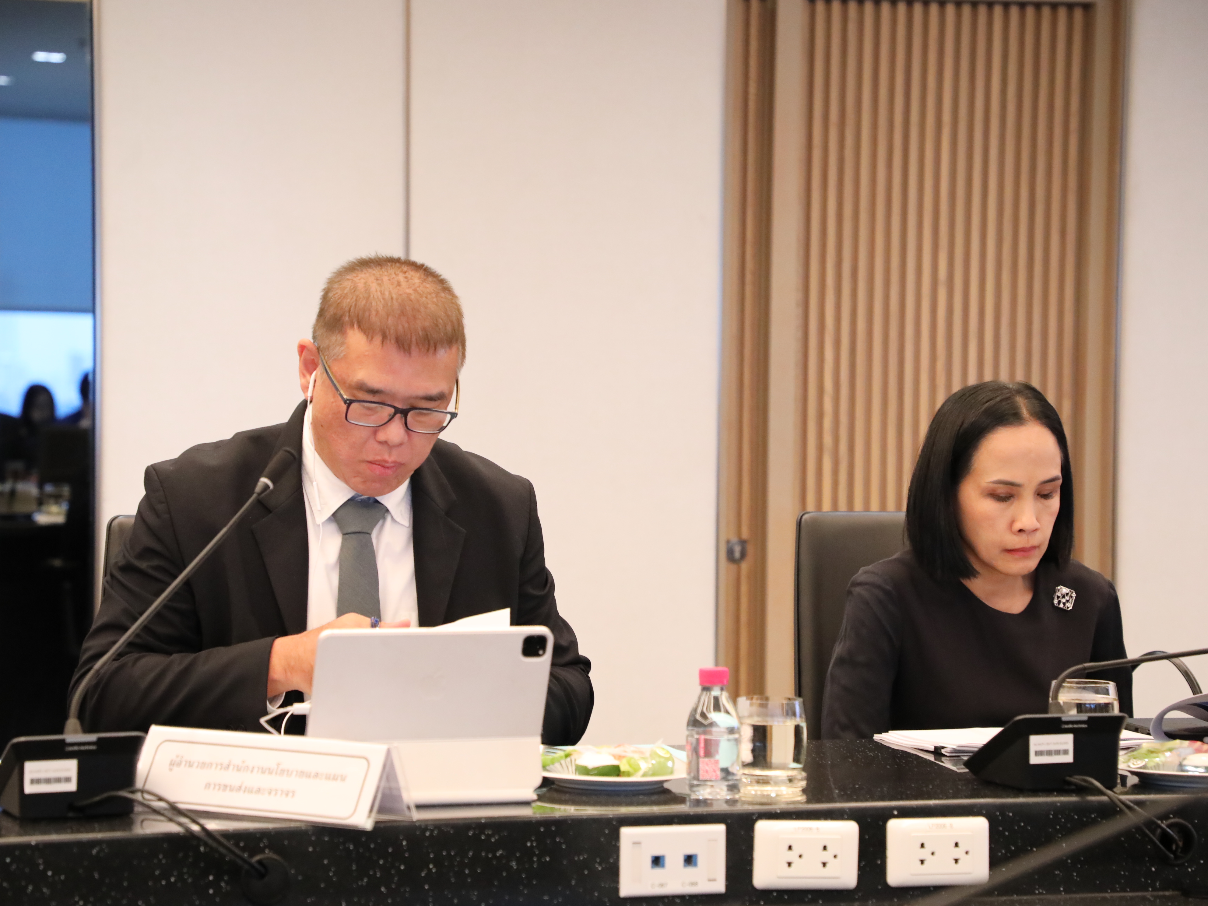 สำนักงานคณะกรรมการนโยบายรัฐวิสาหกิจ ได้จัดการประชุมคณะกรรมการขับเคลื่อนการลงทุนตามนโยบายรถไฟฟ้าอัตราเดียวตลอดสาย (คณะกรรมการฯ) ครั้งที่ 1/2568