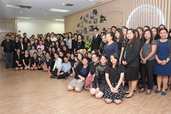 สคร. สรงน้ำพระพุทธรูปประจำ สคร. เนื่องในวันสงกรานต์