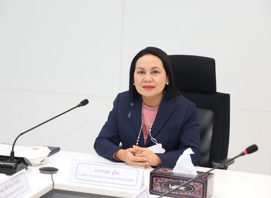 นางวรนุช ภู่อิ่ม รองปลัดกระทรวงการคลัง หัวหน้ากลุ่มภารกิจด้านทรัพย์สิน เข้าตรวจเยี่ยมพร้อมมอบนโยบายการปฏิบัติงานให้กับ สคร.