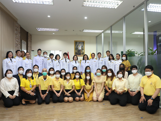 สคร. จัดพิธีถวายพระพรชัยมงคล เเละพิธีถวายสัตย์ปฏิญาณเพื่อเป็นข้าราชการที่ดีเเละพลังของเเผ่นดิน เนื่องในโอกาสวันเฉลิมพระชนมพรรษา พระบาทสมเด็จพระเจ้าอยู่หัว 28 กรกฎาคม 2566