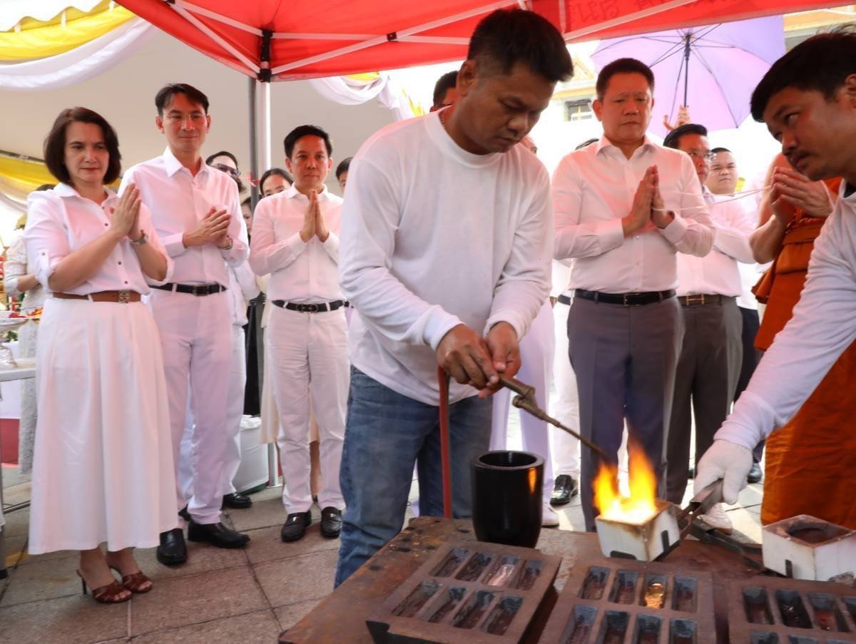 สำนักงานคณะกรรมการนโยบายรัฐวิสาหกิจ (สคร.) ร่วมพิธีเทชนวนเพื่อจัดสร้างพระคลัง ในพระคลังมหาสมบัติ ลอยองค์ เทพประจำกระทรวงการคลัง