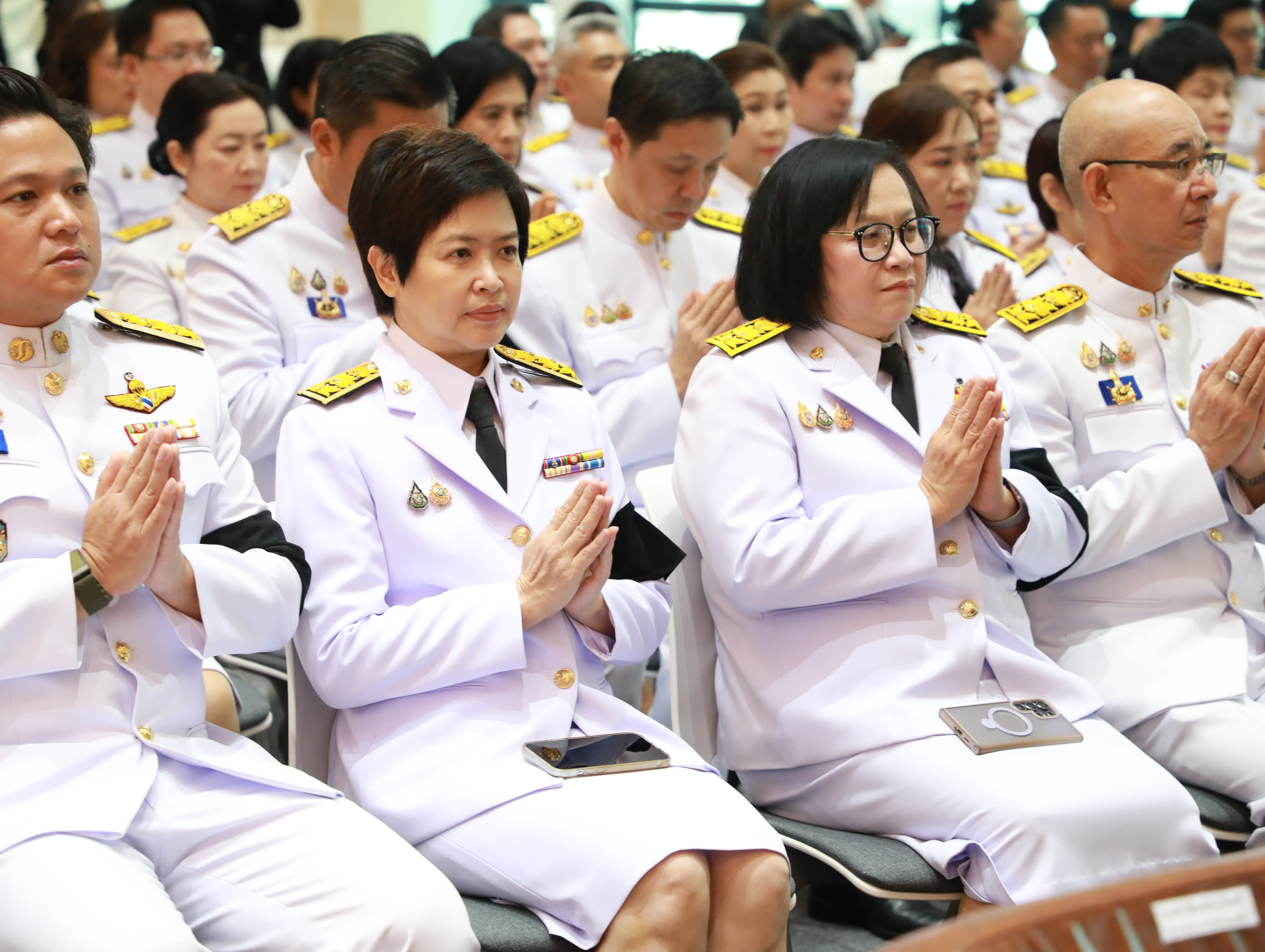 สำนักงานคณะกรรมการนโยบายรัฐวิสาหกิจ ร่วมพิธีบำเพ็ญกุศลสตมวาร (ครบ 100 วัน) เพื่อถวายเป็นพระราชกุศลแด่สมเด็จพระนางเจ้าสิริกิติ์ พระบรมราชินีนาถ พระบรมราชชนนีพันปีหลวง