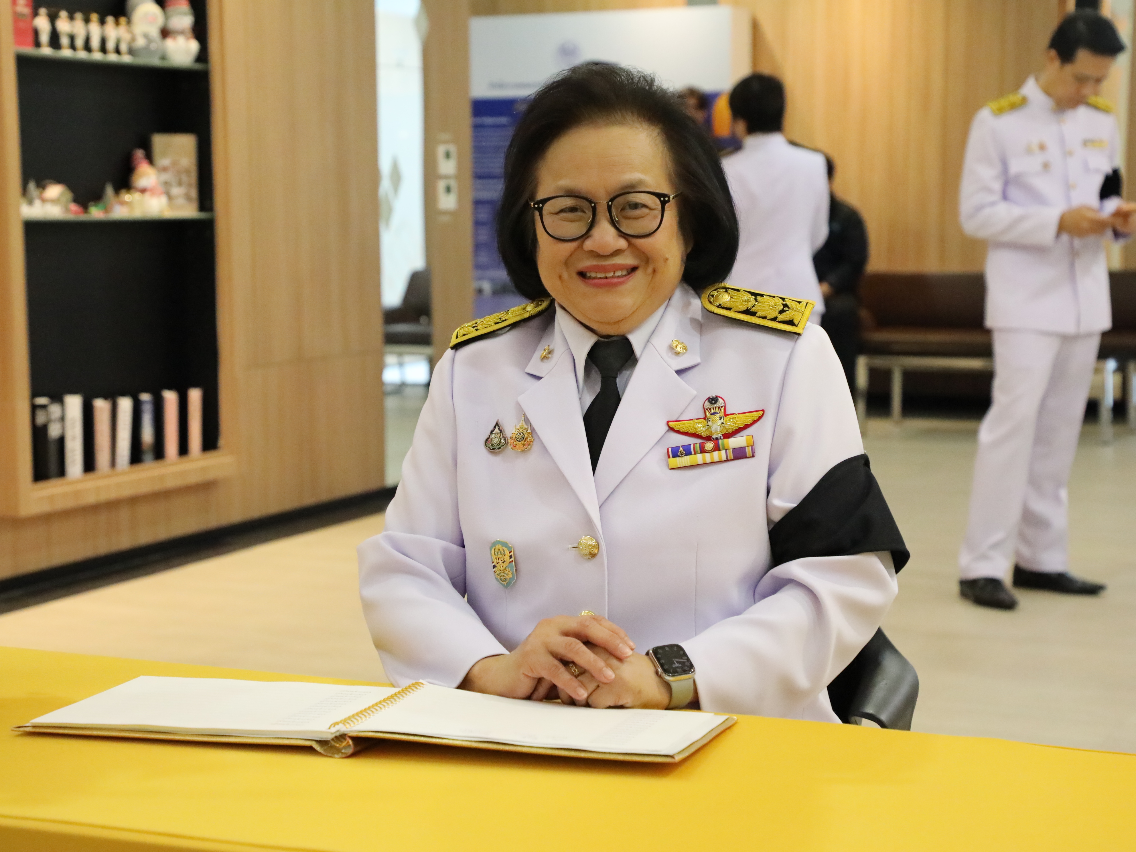 สำนักงานคณะกรรมการนโยบายรัฐวิสาหกิจ จัดพิธีลงนามถวายพระพรชัยมงคล พระบาทสมเด็จพระเจ้าอยู่หัว เเละพิธีถวายสัตย์ปฏิญาณเพื่อเป็นข้าราชการที่ดีเเละพลังของเเผ่นดิน เนื่องในโอกาสวันเฉลิมพระชนมพรรษา 28 กรกฎาคม 2569