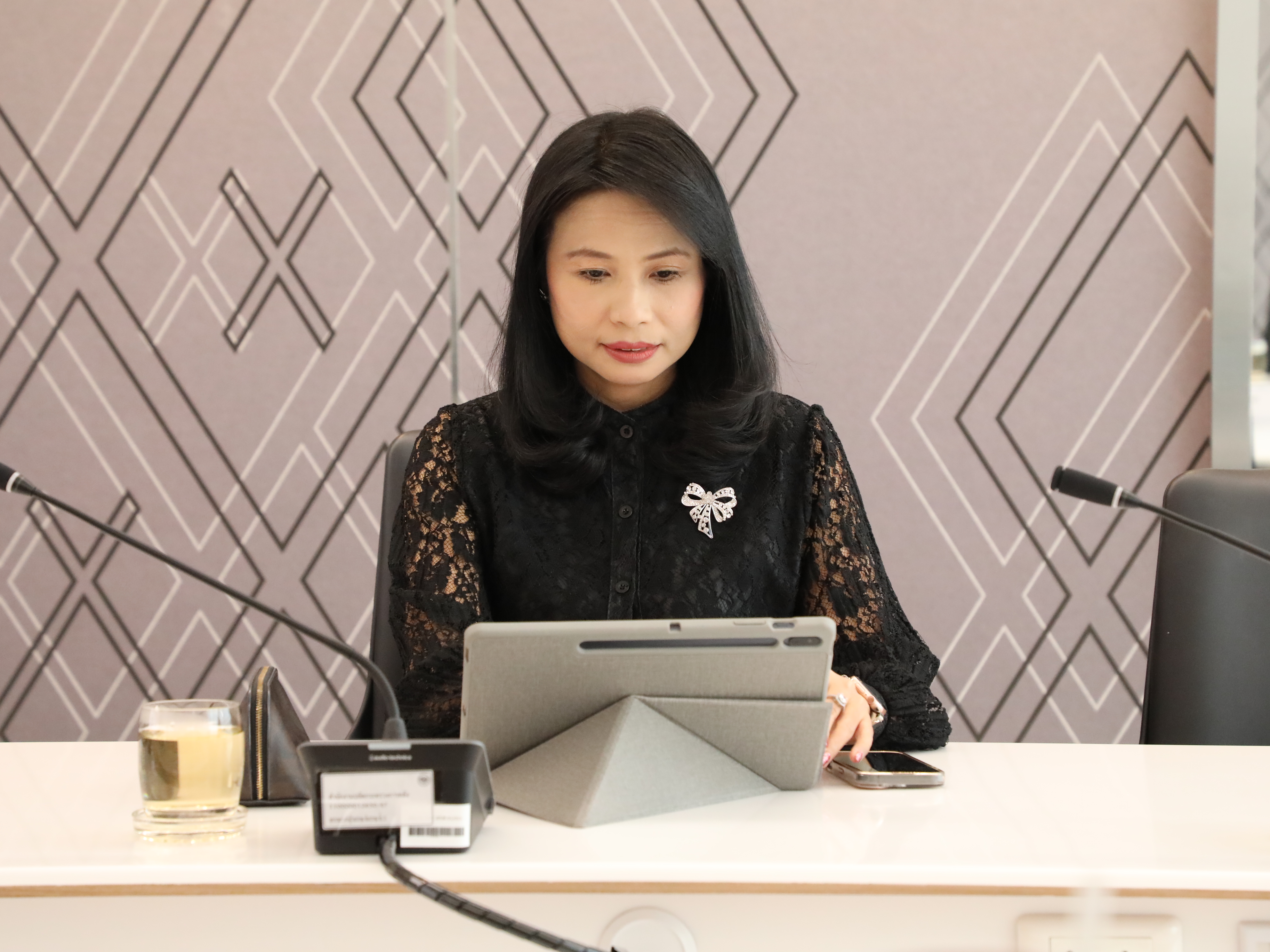 สำนักงานคณะกรรมการนโยบายรัฐวิสาหกิจ จัดการประชุมติดตามความคืบหน้าการระดมทุนผ่านกองทุนรวมโครงสร้างพื้นฐาน