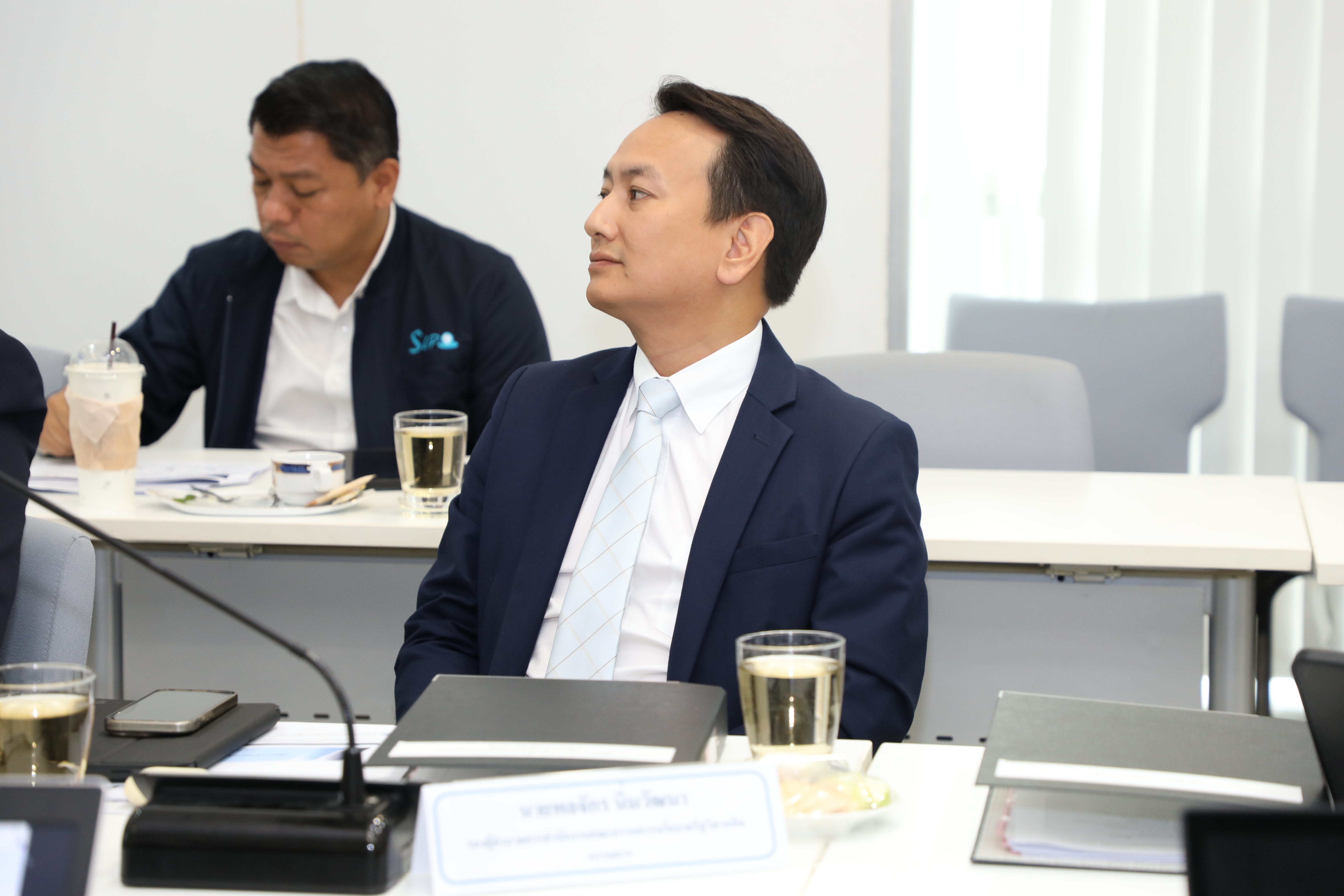 สำนักงานคณะกรรมการนโยบายรัฐวิสาหกิจ (สคร.) จัดการประชุมคณะกรรมการที่ปรึกษาเพื่อการจำหน่ายหุ้นของกระทรวงการคลัง ครั้งที่ 1/๒๕๖7 วันพฤหัสบดีที่ 18 กรกฎาคม ๒๕๖7 เวลา 09.3๐ น. ณ ห้องประชุม 1 ชั้น 2 สำนักงานคณะกรรมการนโยบายรัฐวิสาหกิจ