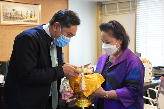 สคร. ร่วมอวยพรและขอพรปีใหม่ 2565 ผู้บริหารระดับสูงกระทรวงการคลัง