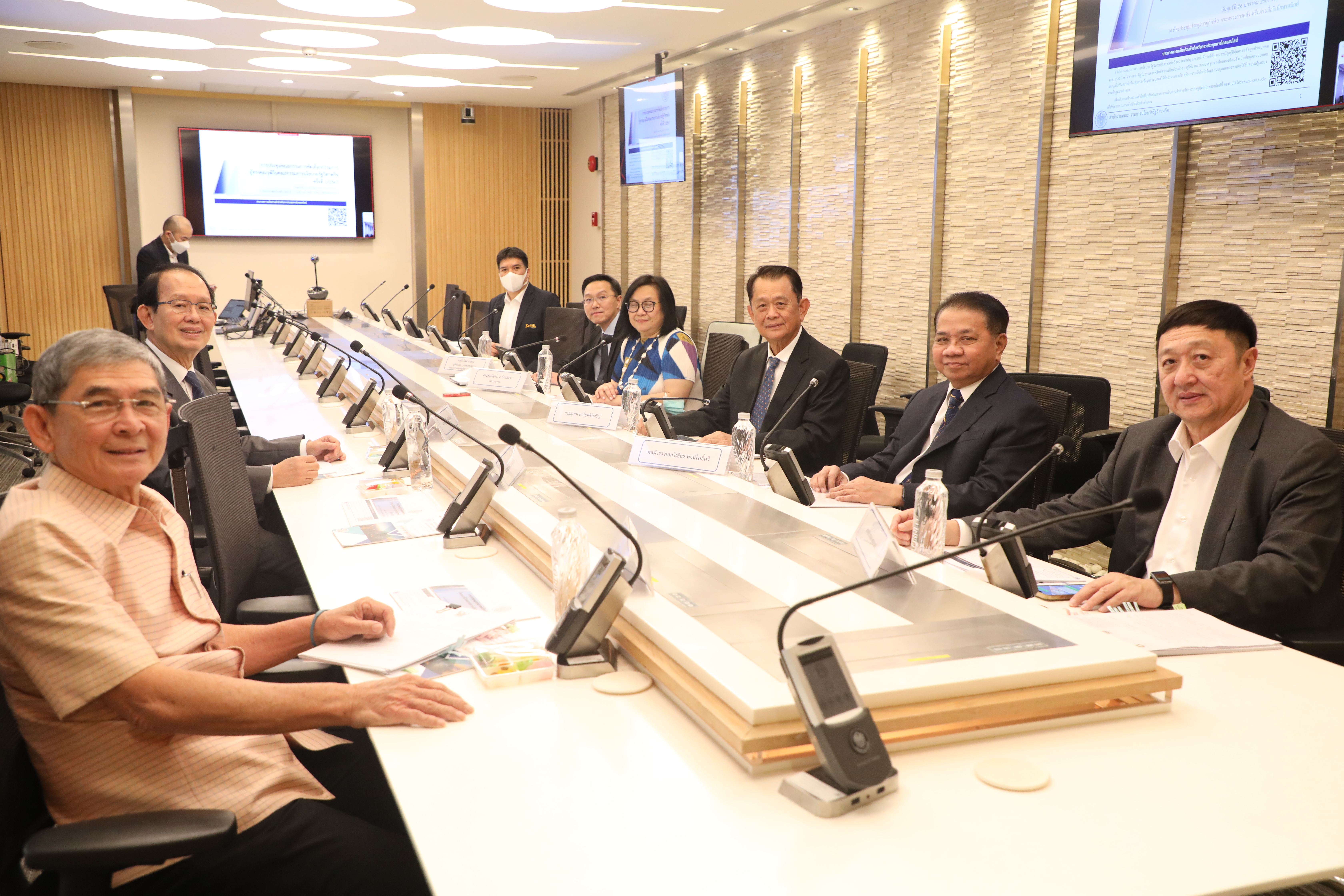 สคร. จัดประชุมคณะกรรมการคัดเลือกกรรมการผู้ทรงคุณวุฒิในคณะกรรมการนโยบายรัฐวิสาหกิจ ครั้งที่ 1/2567