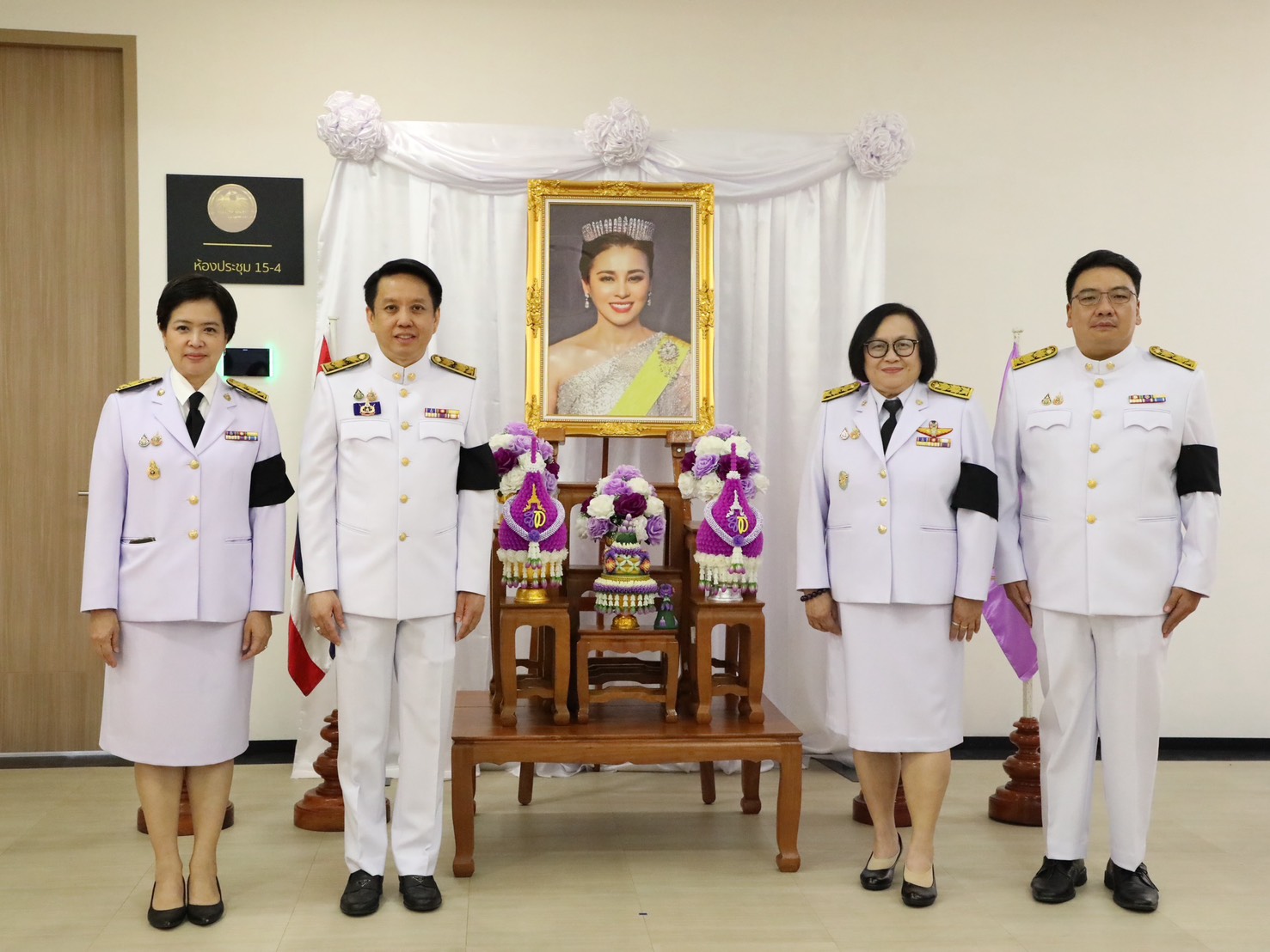 สำนักงานคณะกรรมการนโยบายรัฐวิสาหกิจ จัดพิธีถวายพระพรชัยมงคล สมเด็จพระนางเจ้าฯ พระบรมราชินี เนื่องในโอกาสพระราชพิธีมหามงคลเฉลิมพระชนมพรรษา 4 รอบ สมเด็จพระนางเจ้าฯ พระบรมราชินี 3 มิถุนายน 2569