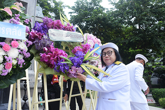 สคร. เข้าร่วมพิธีวางพวงมาลาถวายสักการะพระบรมราชานุสาวรีย์รัชกาลที่ 5 เนื่องในวันปิยมหาราช