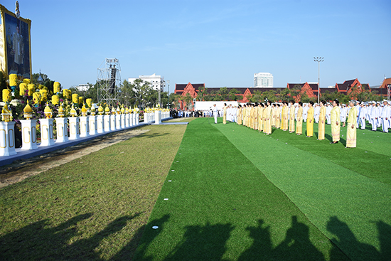 สคร. เข้าร่วมพิธีถวายพานพุ่มดอกไม้ราชสักการะ ถวายราชสดุดีและถวายบังคม เนื่องในวันคล้ายวันพระบรมราชสมภพในหลวงรัชกาลที่ 9