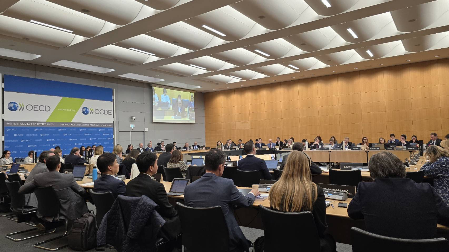 สำนักงานคณะกรรมการนโยบายรัฐวิสาหกิจและสำนักงานกำกับหลักทรัพย์และตลาดหลักทรัพย์ เข้าร่วมประชุม Corporate Government Committee (CGC) ภายใต้องค์การเพื่อความร่วมมือทางเศรษฐกิจและการพัฒนา (OECD) ครั้งที่ 49