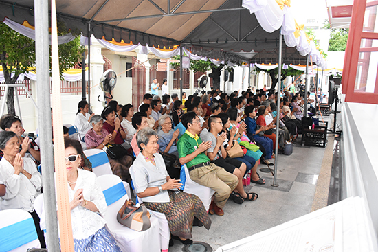 สคร. ร่วมพิธีถวายผ้าพระกฐินพระราชทานกระทรวงการคลัง ประจำปี พ.ศ. 2562