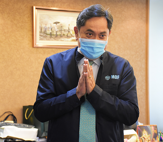 สคร. ร่วมอวยพรและขอพรปีใหม่ 2565 ผู้บริหารระดับสูงกระทรวงการคลัง