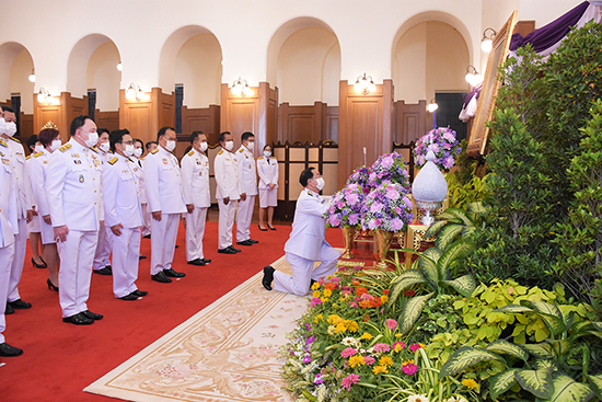 ผู้อำนวยการ สคร. ร่วมพิธีลงนามถวายพระพรสมเด็จพระกนิษฐาธิราชเจ้า กรมสมเด็จพระเทพรัตนราชสุดาฯ สยามบรมราชกุมารี