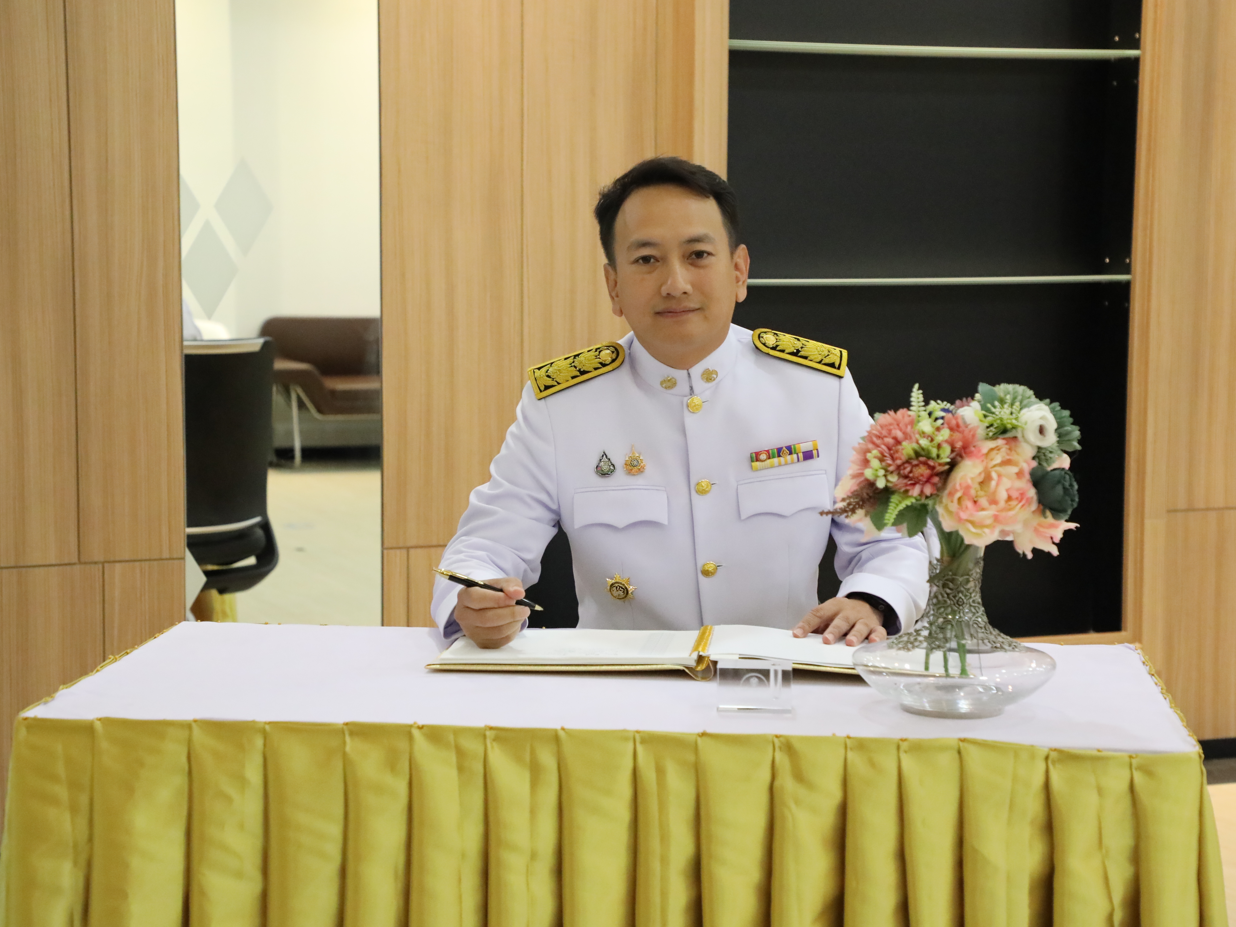 สำนักงานคณะกรรมการนโยบายรัฐวิสาหกิจ จัดพิธีลงนามถวายพระพรชัยมงคล พระบาทสมเด็จพระเจ้าอยู่หัว เเละพิธีถวายสัตย์ปฏิญาณเพื่อเป็นข้าราชการที่ดีเเละพลังของเเผ่นดิน เนื่องในโอกาสวันเฉลิมพระชนมพรรษา 28 กรกฎาคม 2568