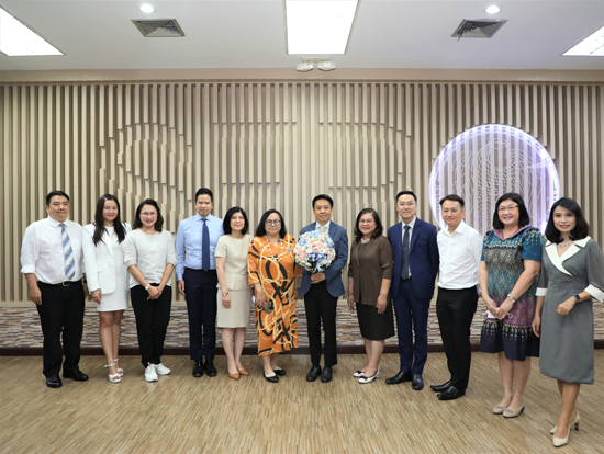 สคร. ร่วมแสดงความยินดีเนื่องในโอกาสนายธิบดี วัฒนกุล ได้รับการโปรดเกล้าฯ แต่งตั้งให้ดำรงตำแหน่งผู้อำนวยการ สคร. 