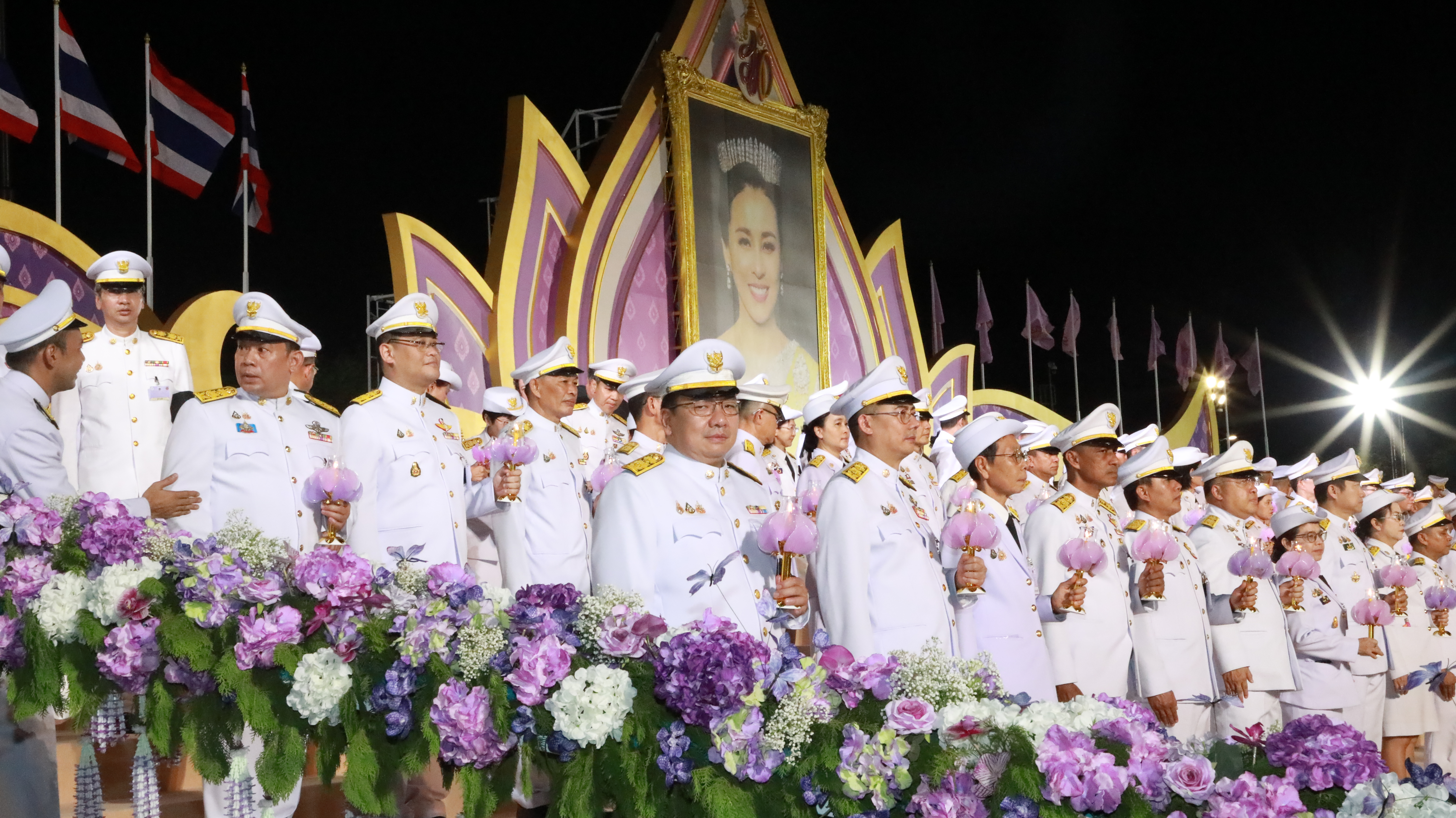 สำนักงานคณะกรรมการนโยบายรัฐวิสาหกิจ เข้าร่วมพิธีจุดเทียนถวายพระพรชัยมงคล สมเด็จพระนางเจ้าฯ พระบรมราชินี เนื่องในโอกาสพระราชพิธีมหามงคลเฉลิมพระชนมพรรษา 4 รอบ สมเด็จพระนางเจ้าฯ พระบรมราชินี 3 มิถุนายน 2569