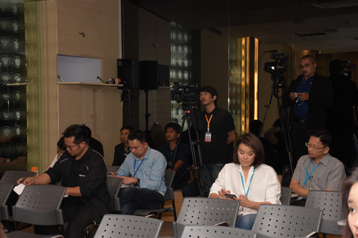 สคร. แถลงข่าวนำส่งรายได้จากรัฐวิสาหกิจในช่วง 10 เดือนแรกสูงกว่าเป้าหมาย