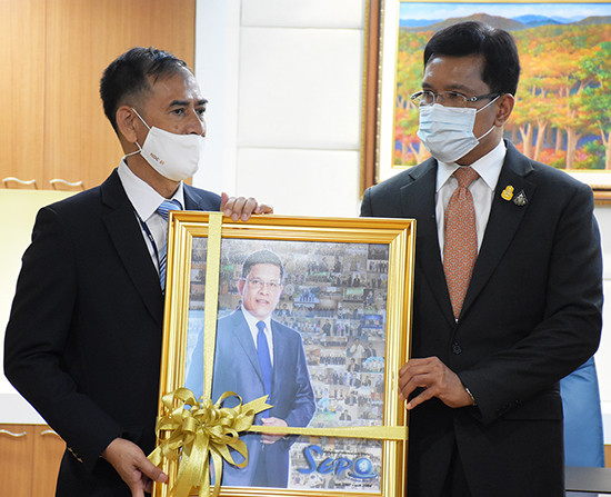 สคร. ร่วมแสดงความยินดีกับนายประภาศ คงเอียดเนื่องในโอกาสเข้าดำรงตำแหน่งอธิบดีกรมบัญชีกลาง