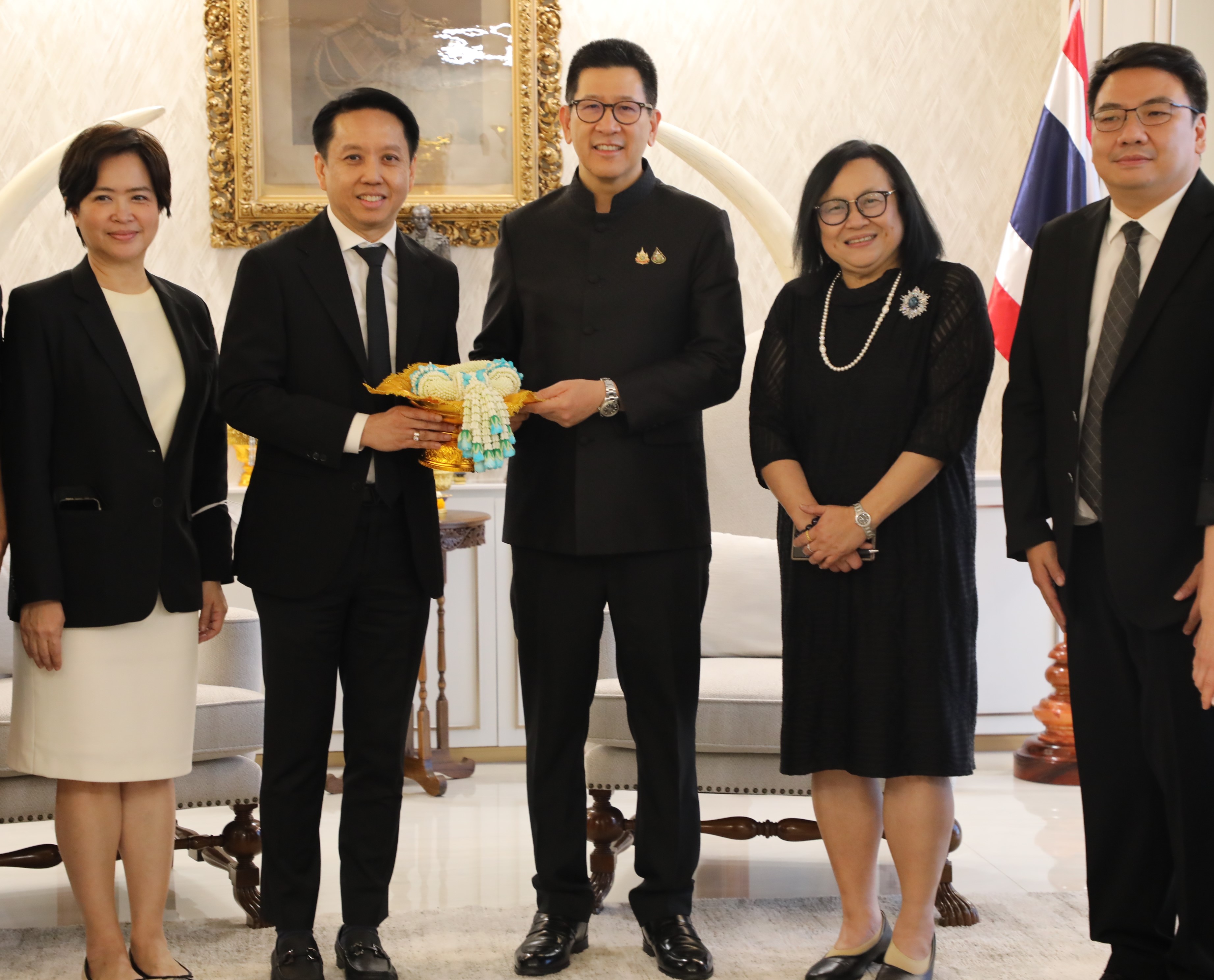 สำนักงานคณะกรรมการนโยบายรัฐวิสาหกิจ ร่วมอวยพรและขอพรปีใหม่ 2569 ผู้บริหารระดับสูงกระทรวงการคลัง