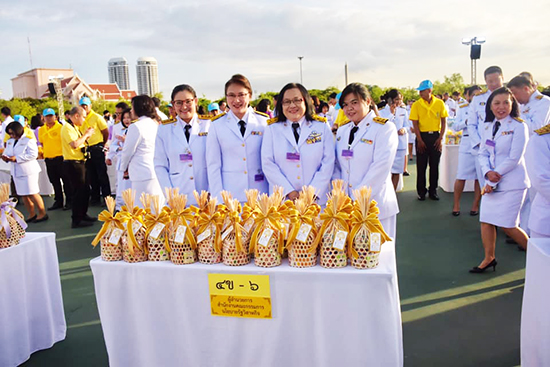 สคร. ร่วมพิธีทำบุญตักบาตรถวายพระราชกุศลเนื่องในวันเฉลิมพระชนมพรรษา สมเด็จพระนางเจ้า ฯ พระบรมราชินี