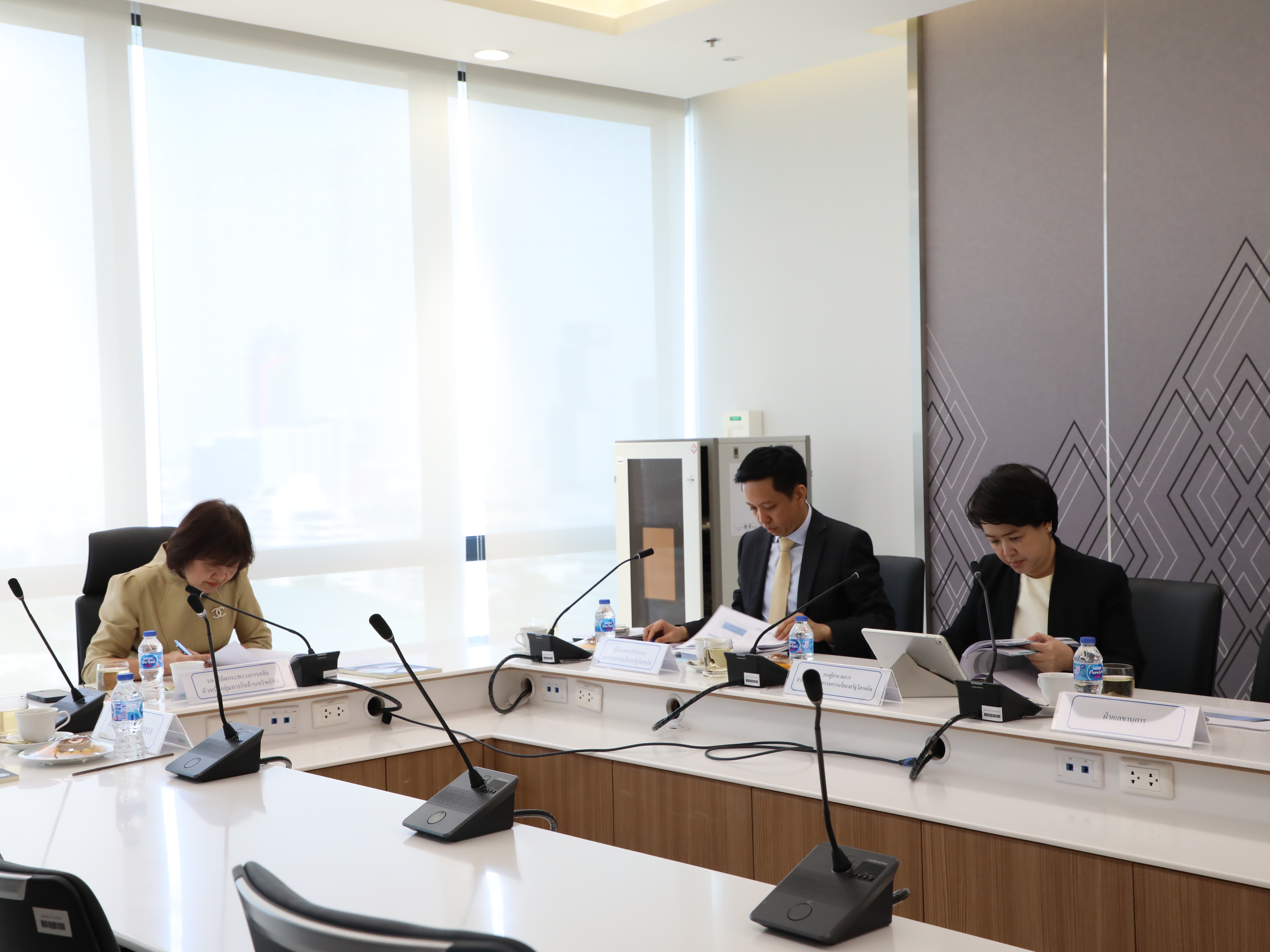 สำนักงานคณะกรรมการนโยบายรัฐวิสาหกิจ ได้จัดประชุมคณะกรรมการกองทุนส่งเสริมการร่วมลงทุนระหว่างรัฐและเอกชน (กองทุนฯ) ครั้งที่ 1/2568 