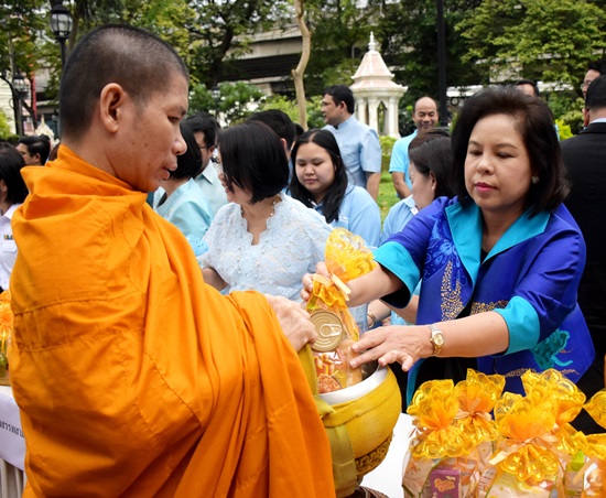 สคร.เข้าร่วมพิธีลงนามถวายพระพร เนื่องในโอกาสมหามงคลเฉลิมพระชนมพรรษา 86 พรรษา สมเด็จพระนางเจ้าสิริกิติ์ พระบรมราชินีนาถ ในรัชกาลที่ 9