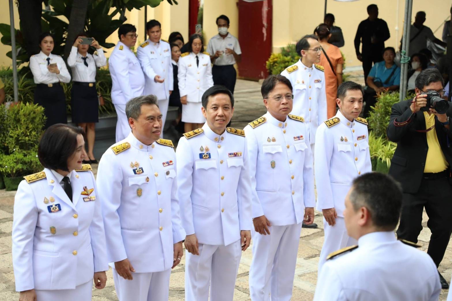 สำนักงานคณะกรรมการนโยบายรัฐวิสาหกิจ (สคร.) ร่วมพิธีถวายผ้ากฐินพระราชทานกระทรวงการคลัง ประจำปี พ.ศ. 2567