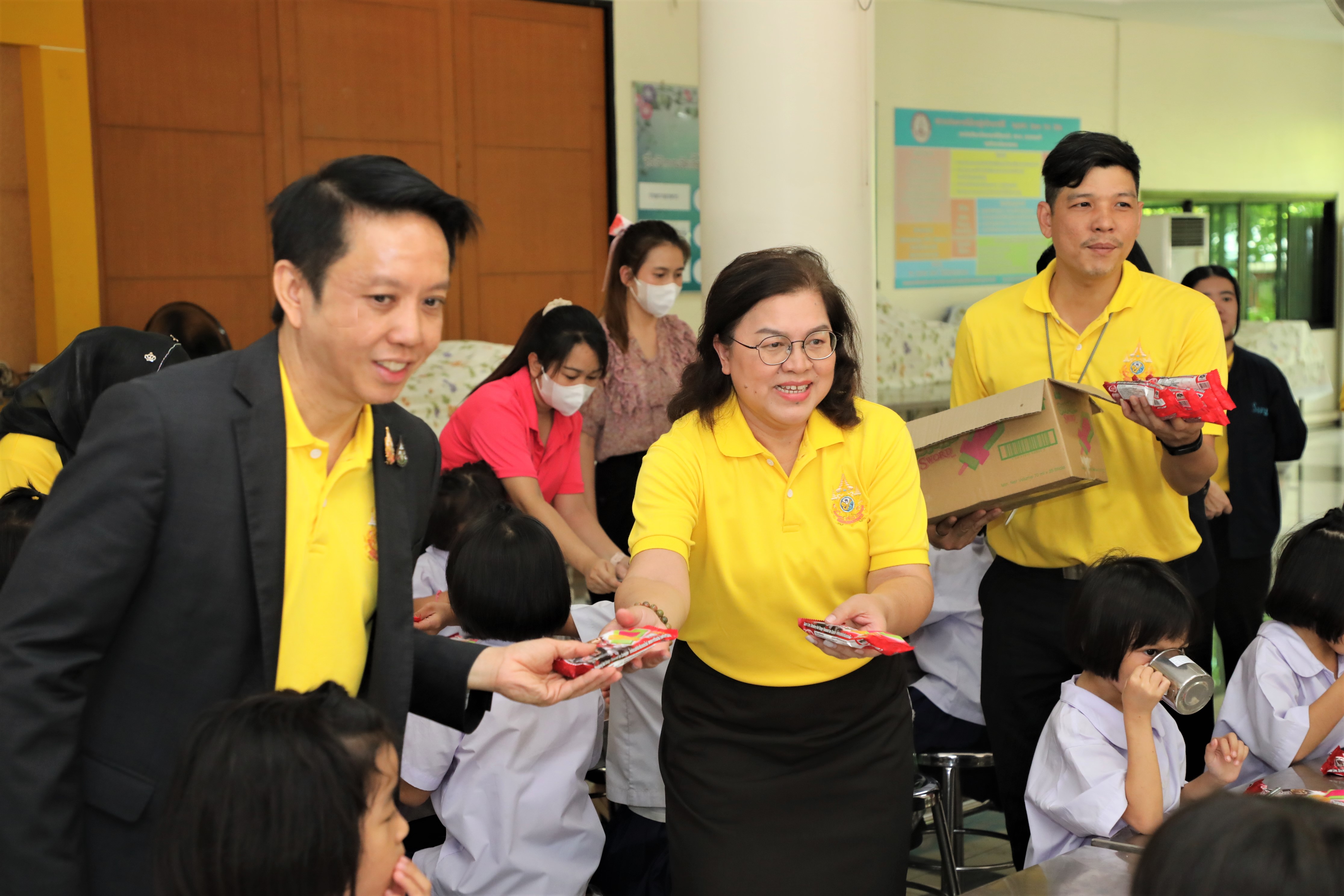 สคร. จัดกิจกรรมจิตอาสา ทำความดีเพื่อสังคม  ถวายเป็นพระราชกุศล เฉลิมพระเกียรติพระบาทสมเด็จพระเจ้าอยู่หัว เนื่องในโอกาสพระราชพิธีมหามงคล เฉลิมพระเกียรติพระชนมพรรษา 6 รอบ 28 กรกฎาคม 2567