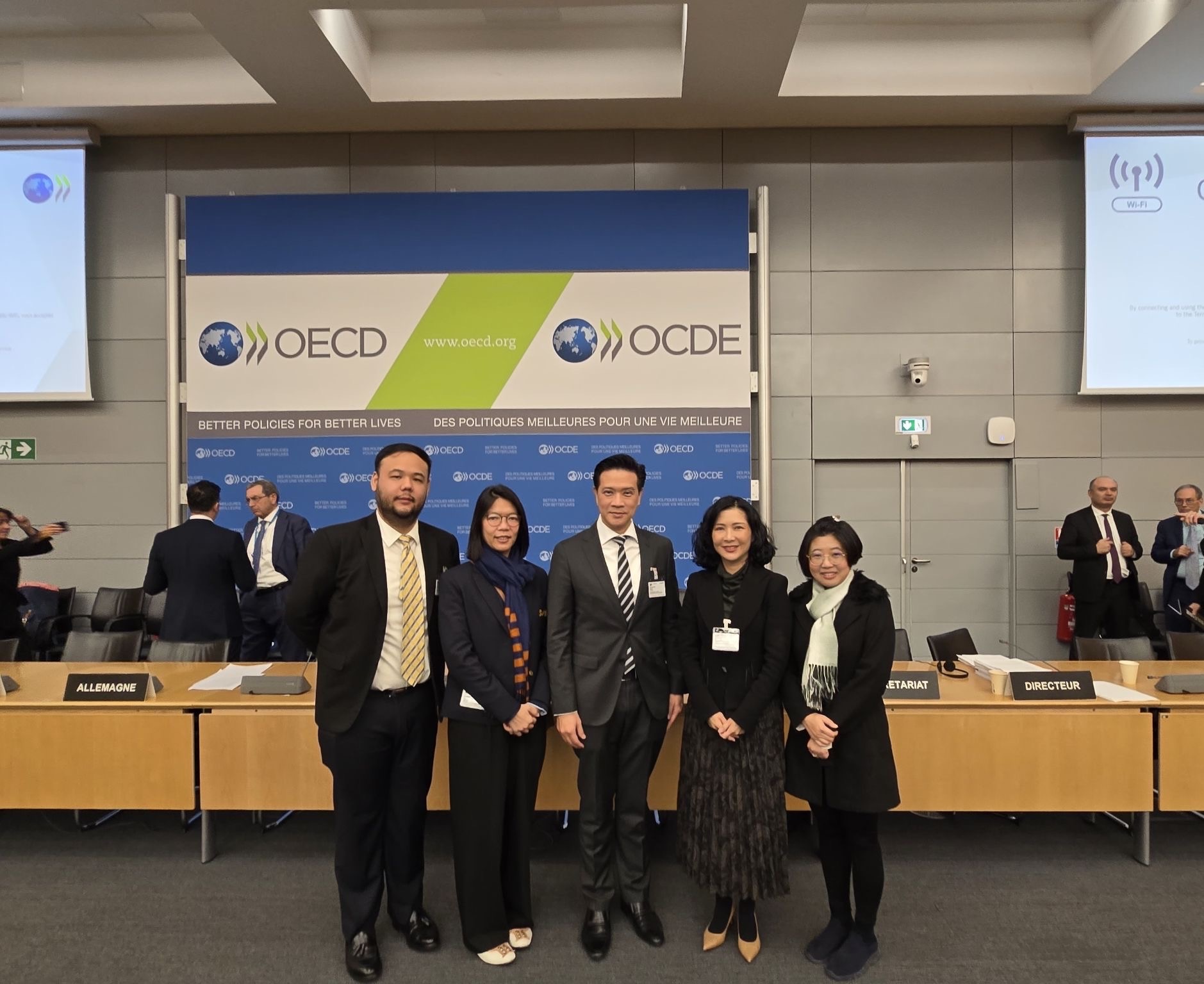 สคร. และ ก.ล.ต. เข้าร่วมประชุมขององค์การเพื่อความร่วมมือทางเศรษฐกิจและการพัฒนา (OECD) เพื่อยกระดับแนวทางการกำกับดูแลกิจการที่ดี ระหว่างวันที่ 28-31 ตุลาคม 2568 ณ สำนักงานใหญ่ OECD กรุงปารีส สาธารณรัฐฝรั่งเศส