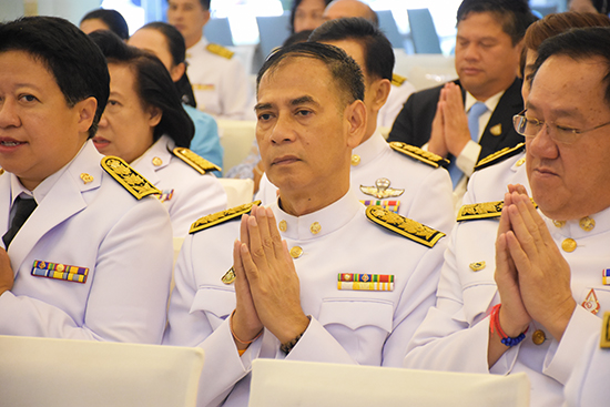 สคร.ร่วมพิธีทำบุญตักบาตรพระสงฆ์และพิธีลงนามถวายพระพร เนื่องในโอกาสวันเฉลิมพระชนมพรรษา สมเด็จพระบรมราชชนนีพันปีหลวง