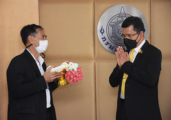 สคร. ร่วมอวยพรและขอพรปีใหม่ 2565 อธิบดีกรมธนารักษ์