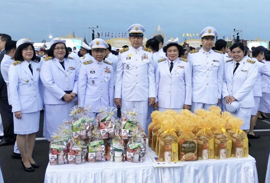 สคร. ร่วมพิธีทำบุญตักบาตร ถวายเป็นพระราชกุศลแด่สมเด็จพระเจ้าอยู่หัว 
