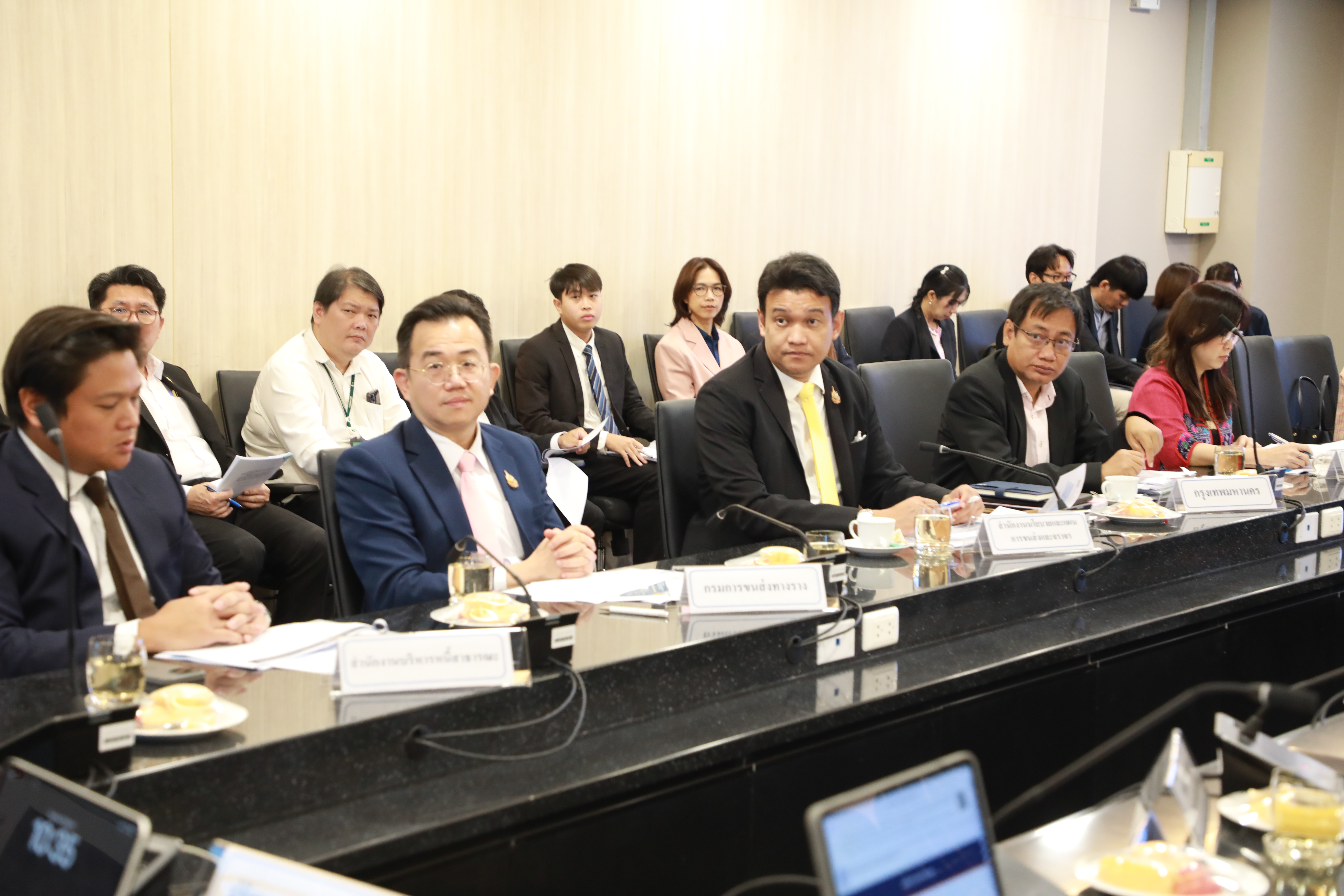 สำนักงานคณะกรรมการนโยบายรัฐวิสาหกิจ ได้จัดการประชุมคณะอนุกรรมการเพื่อสนับสนุนการดำเนินงานของคณะกรรมการขับเคลื่อนการลงทุนตามนโยบายรถไฟฟ้าอัตราเดียวตลอดสาย ครั้งที่ 1/2568