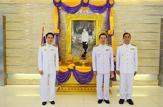 สคร. ร่วมพิธีลงนามถวายพระพรสมเด็จพระนางเจ้า ฯ พระบรมราชินี
