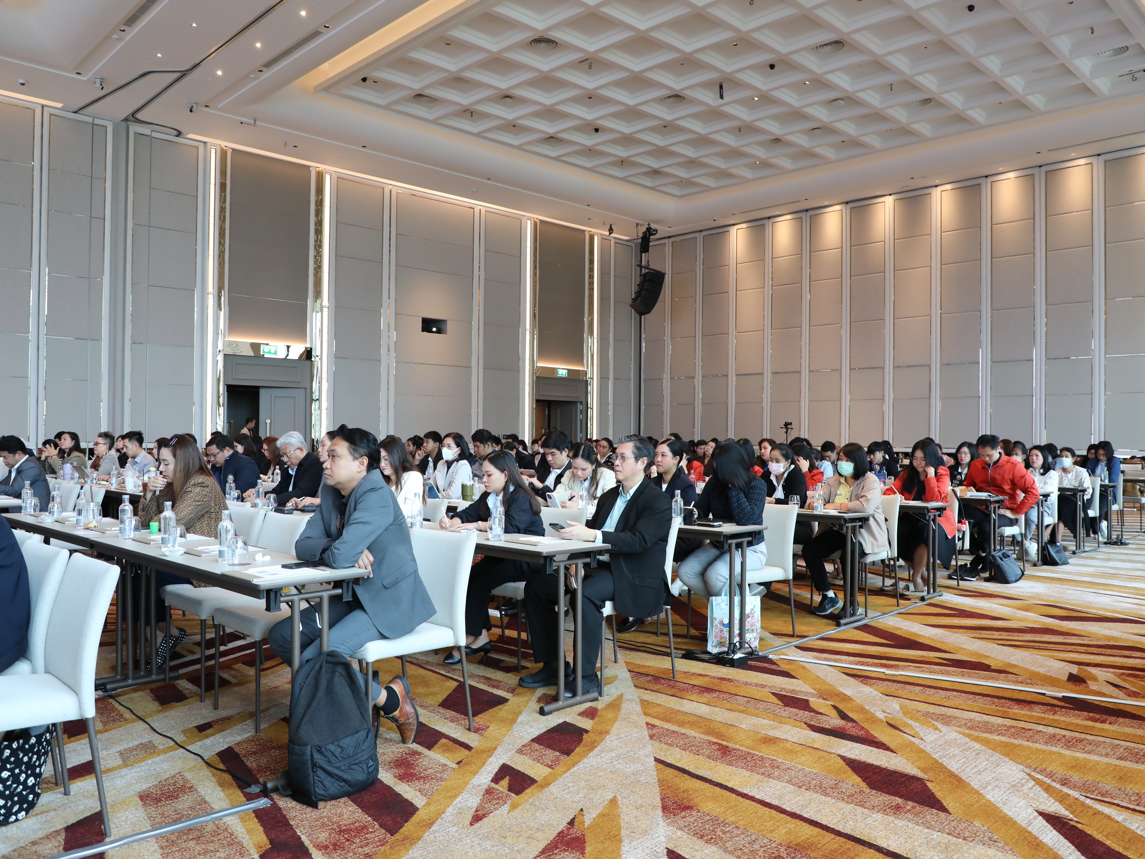 สำนักงานคณะกรรมการนโยบายรัฐวิสาหกิจจัดการสัมมนาและอบรมให้ความรู้ความเข้าใจเกี่ยวกับหลักเกณฑ์  แนวปฏิบัติ และคู่มือปฏิบัติเกี่ยวกับการบริหารความเสี่ยงและการควบคุมภายในสำหรับรัฐวิสาหกิจ ปี 2568